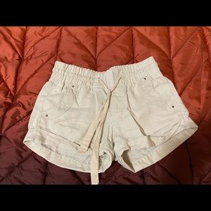 2 Be Bebe Shorts S